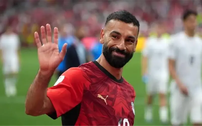 نجوم عالميون يترقبون وجهاتهم القادمة في سوق الانتقالات وموقف محمد صلاح الغامض